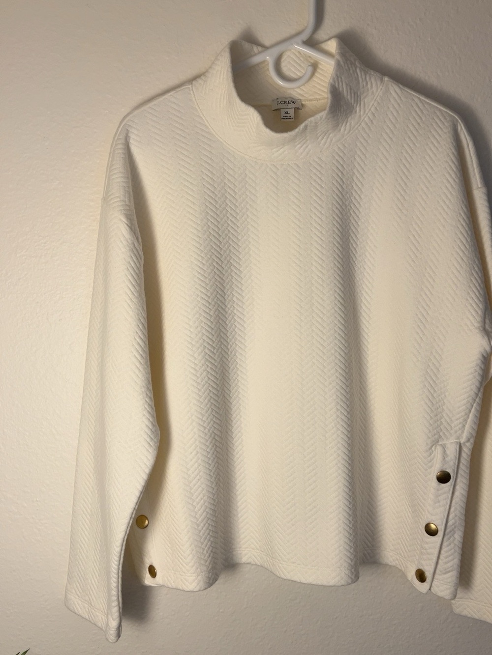 J.Crew Ivory Herringbone Quilted Mock Neck Side Snap Sweatshirt XL - Picture 3 of 9